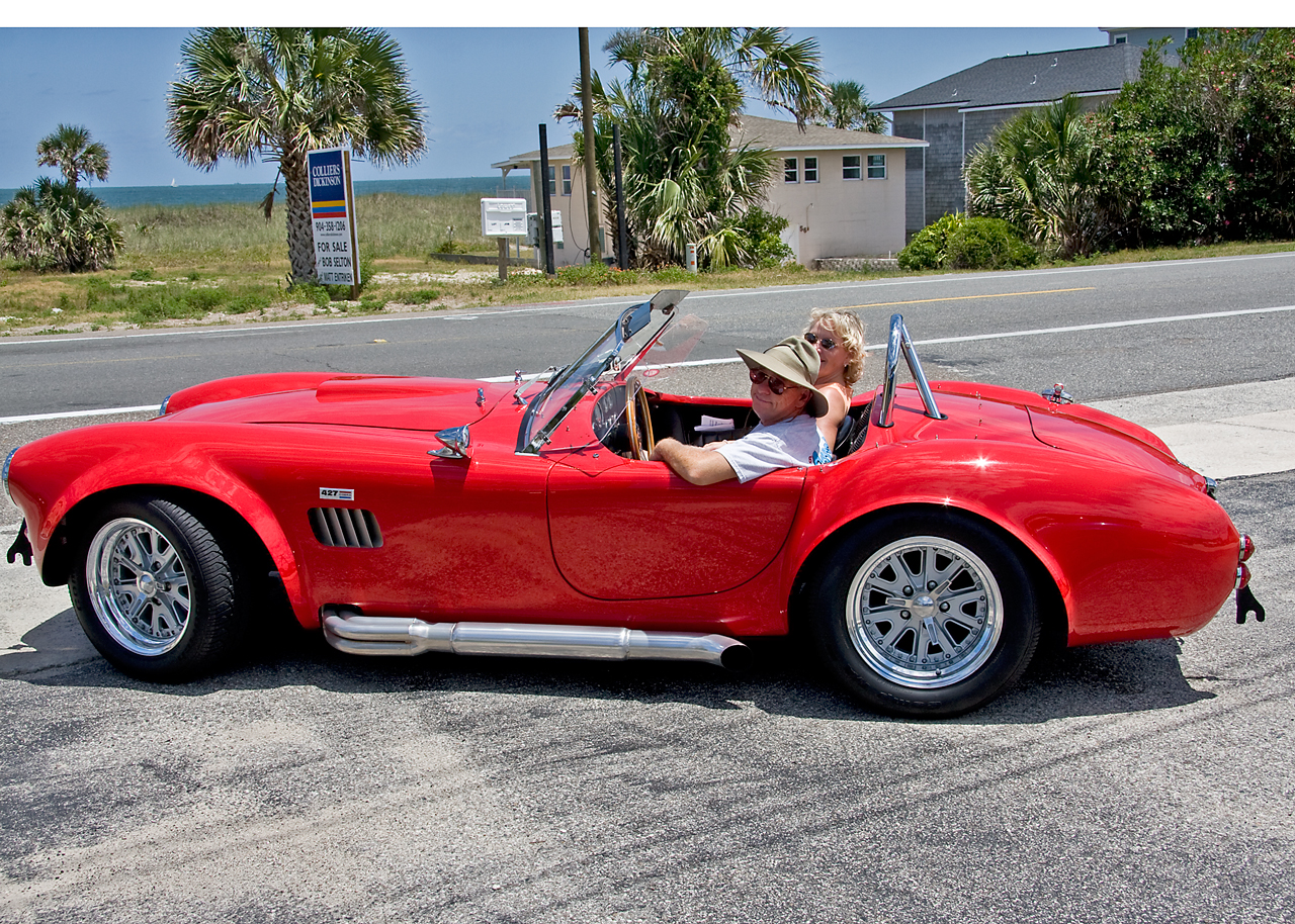 Bob Judy in red car.jpg